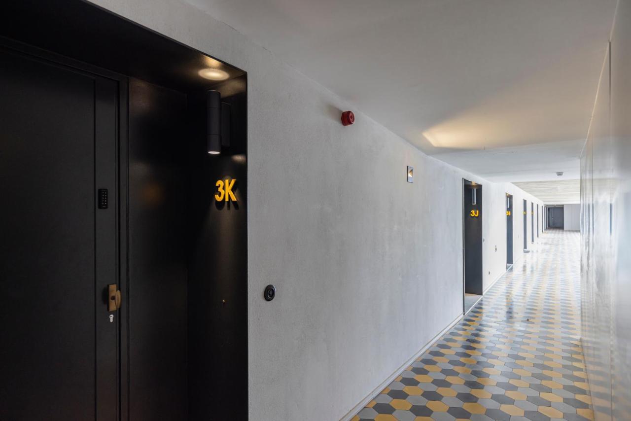 Glamorous 3Bdr Apartment In City Center By Lovelystay Lisbona Esterno foto